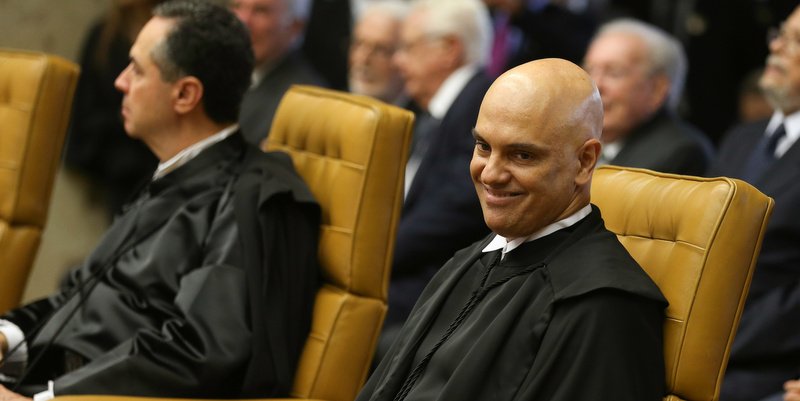 é constitucional a inclusão do ICMS na base da CPRB